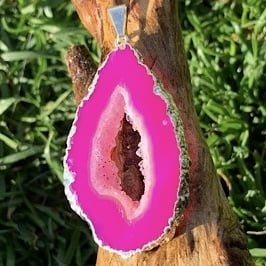 Colgante Geoda en Ágata rosa