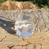 Anillo Facetado de Cuarzo Blanco con forma de gota